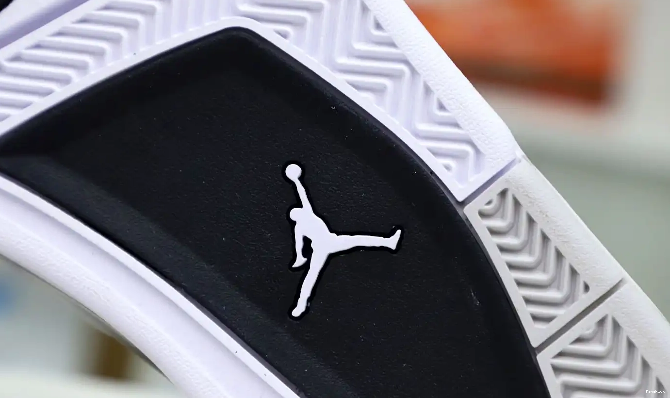 AIR BLACK 4 JORDAN MILITARY 0419